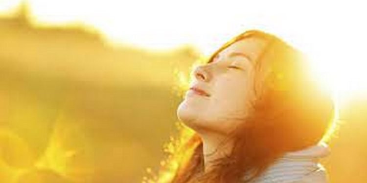 Lợi ích của ánh sáng là gì?