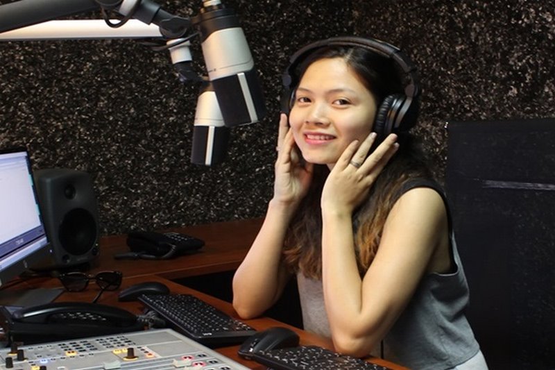 Yêu cầu công việc phát thanh viên radio online